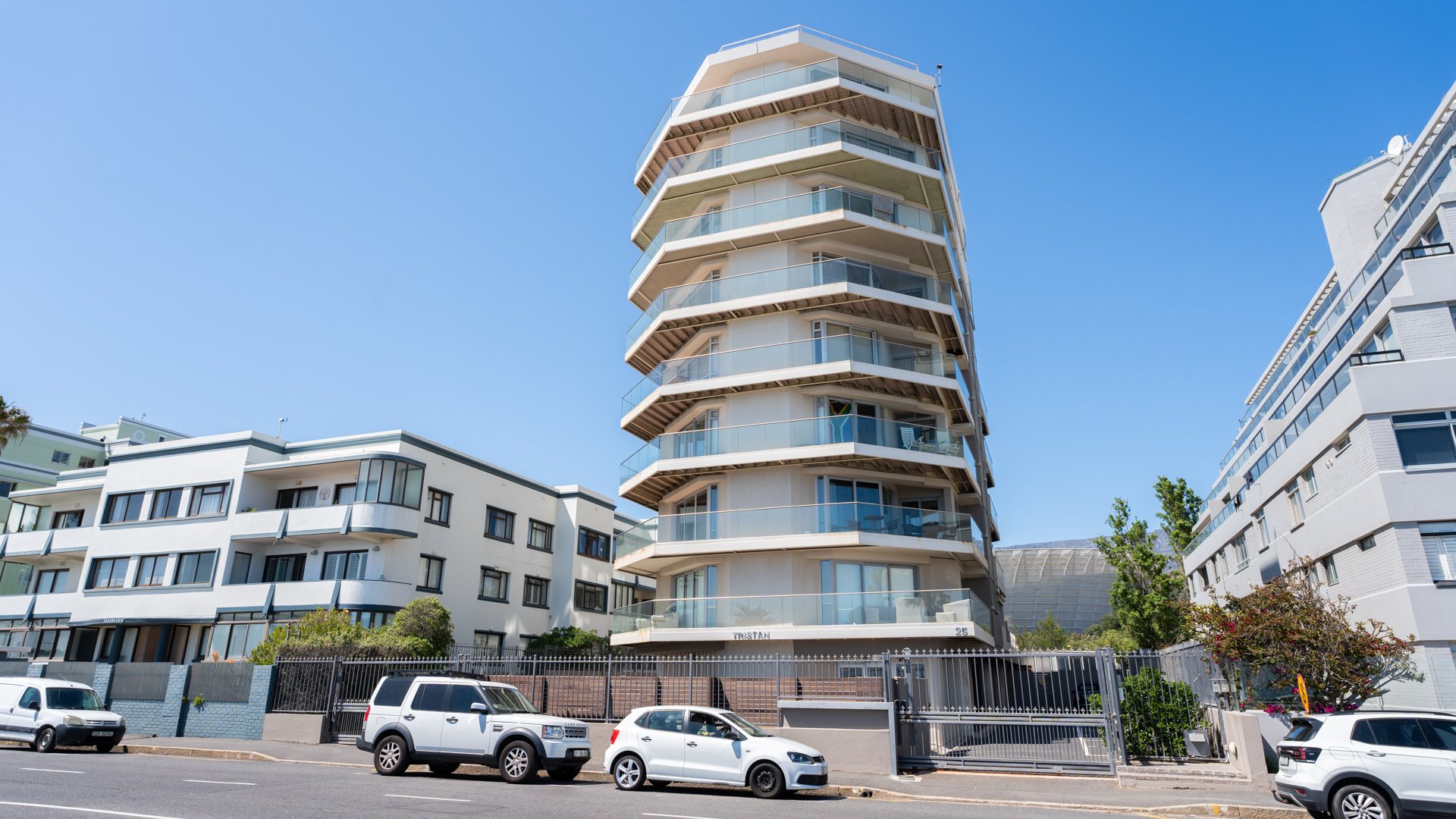 3 Bedroom Property for Sale in Mouille Point Western Cape